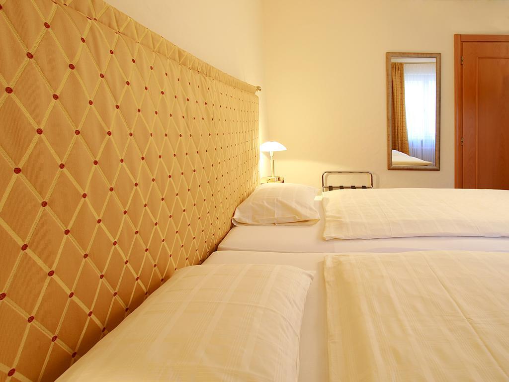 Hotel Garni Golf 3*